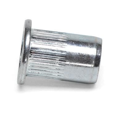 Гайка-заклепка вытяжная с фланцем и насечкой